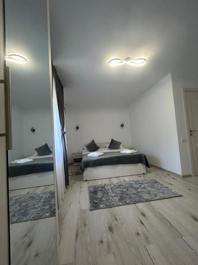 Casa Dani&Moni Hotel Moeciu De Sus Eksteriør billede