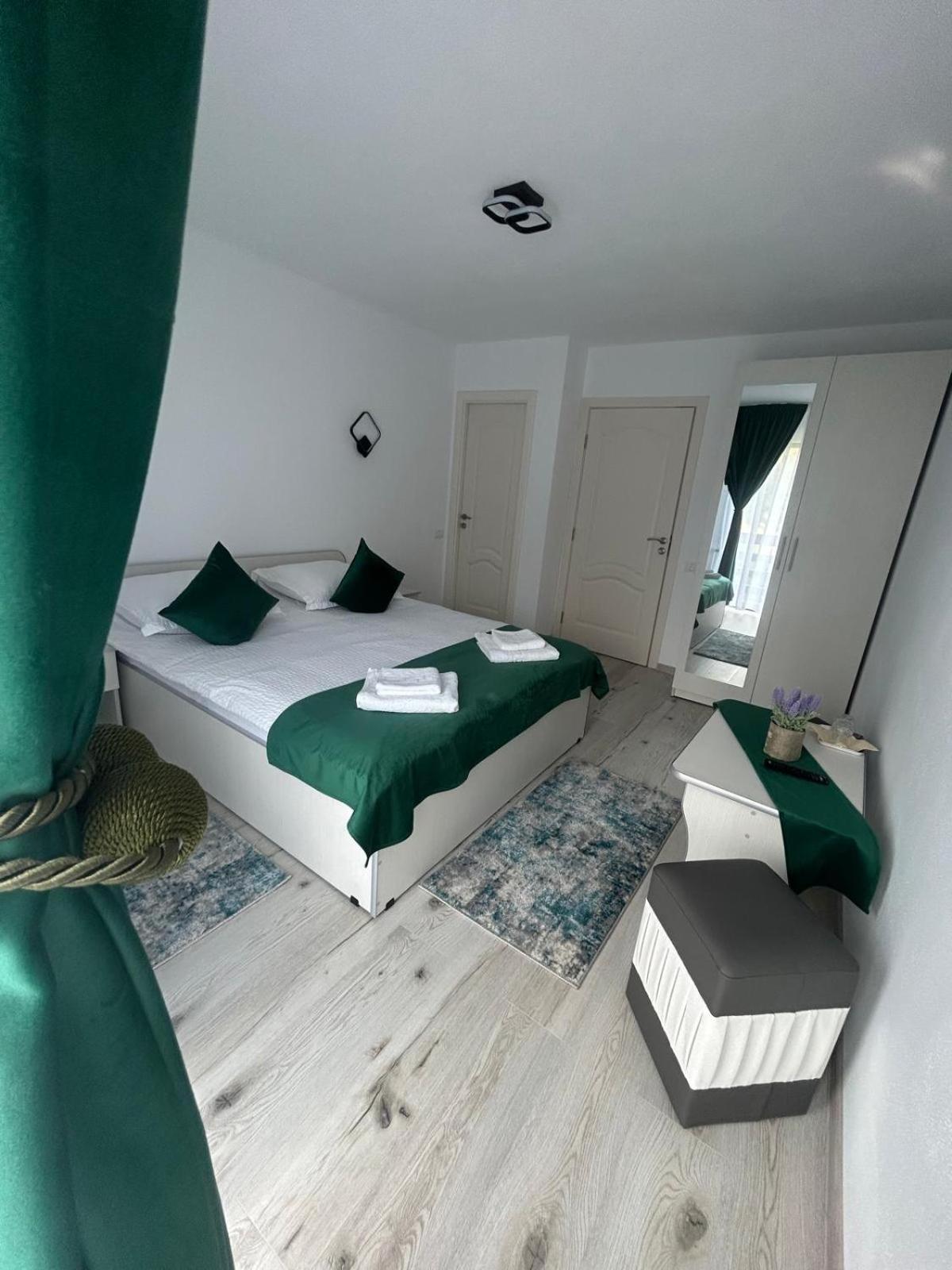 Casa Dani&Moni Hotel Moeciu De Sus Eksteriør billede